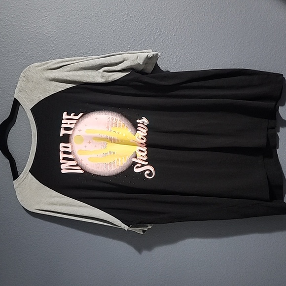 Torrid Raglan Tee - Picture 4 of 4